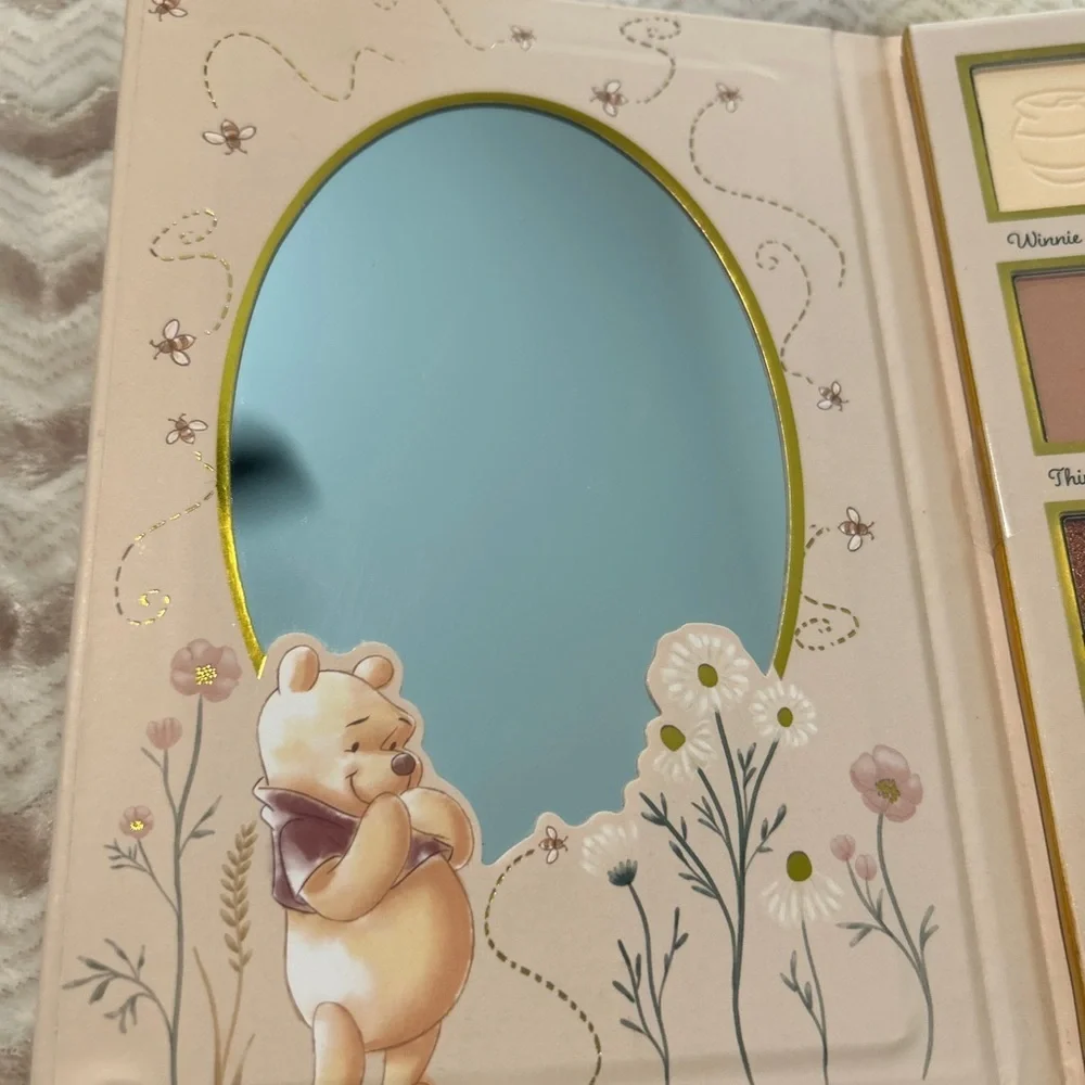 Disney Winnie the Pooh Eyeshadow Palette, Limited Edition, *NEW!*